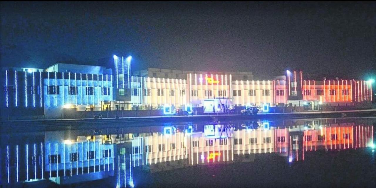Veena Regency Hotel Chās Buitenkant foto